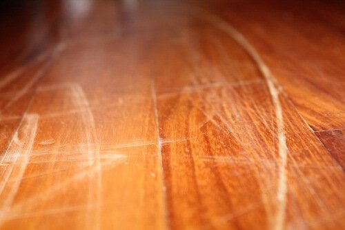 how to fix scratches on wood floor